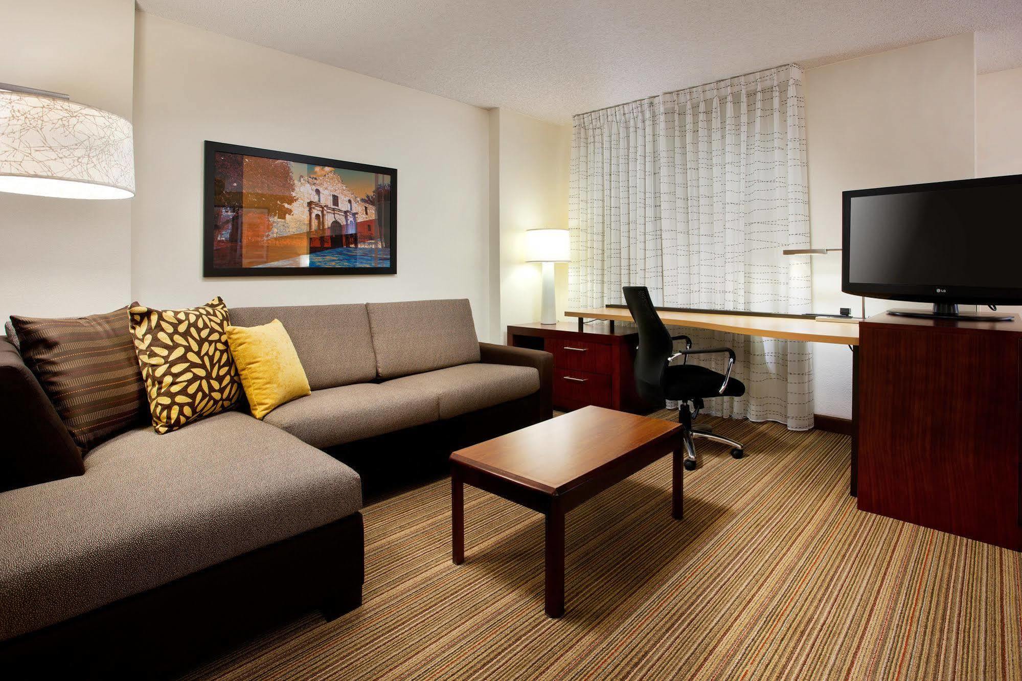 Sonesta Es Downtown Alamo Plaza Hotel 3*