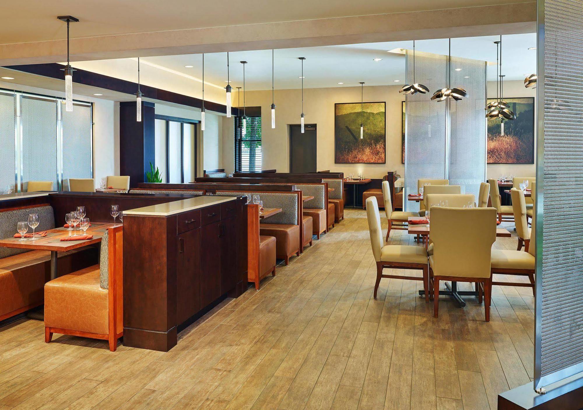 By Marriott Airport/alamo Heights Hotel San Antonio