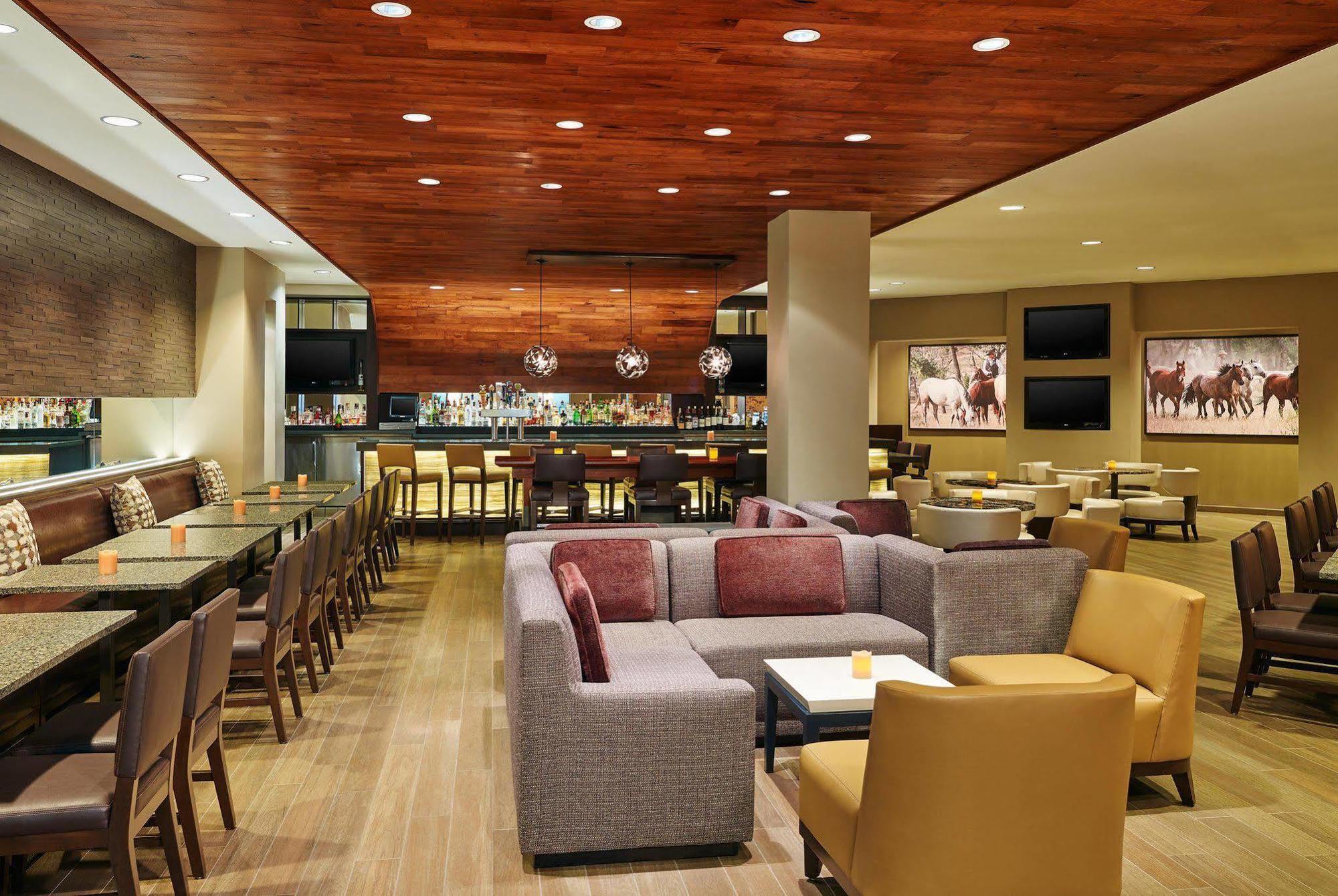 By Marriott Airport/alamo Heights Hotel