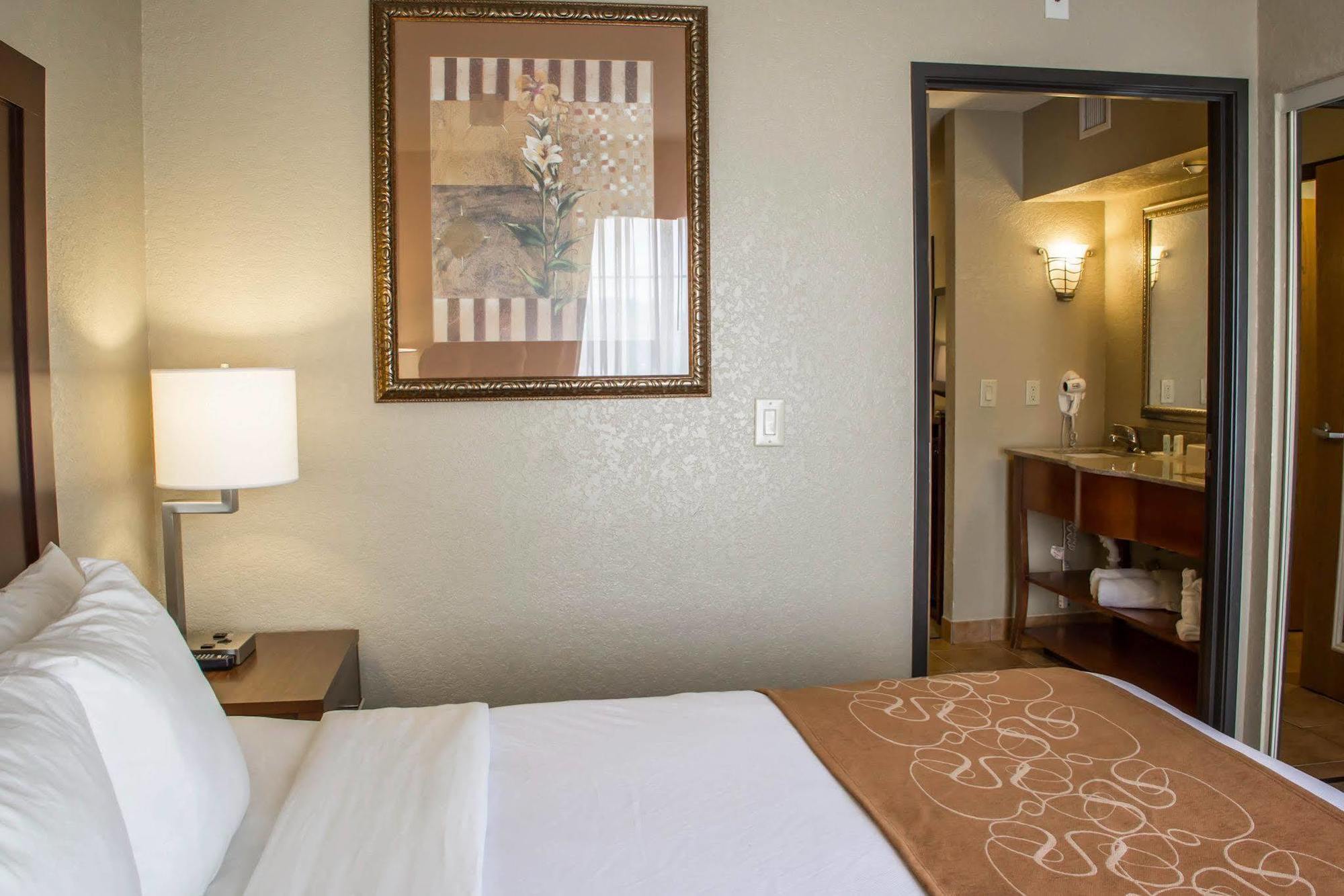 Comfort Near Seaworld Hotel 3*