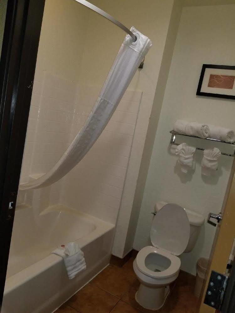 Comfort Near Seaworld Hotel San Antonio