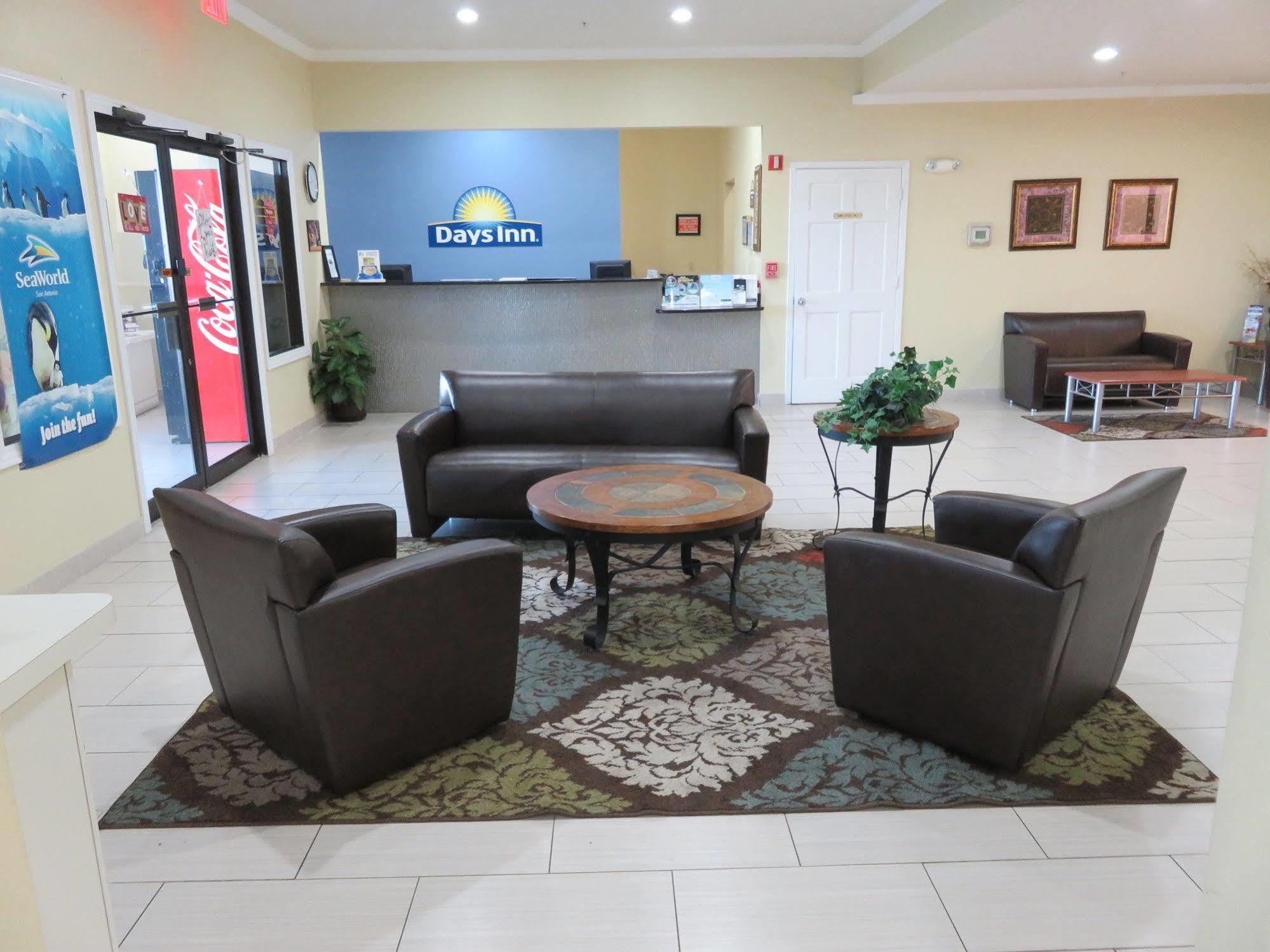 Hotel Days Inn by Wyndham San Antonio Northwest/Seaworld