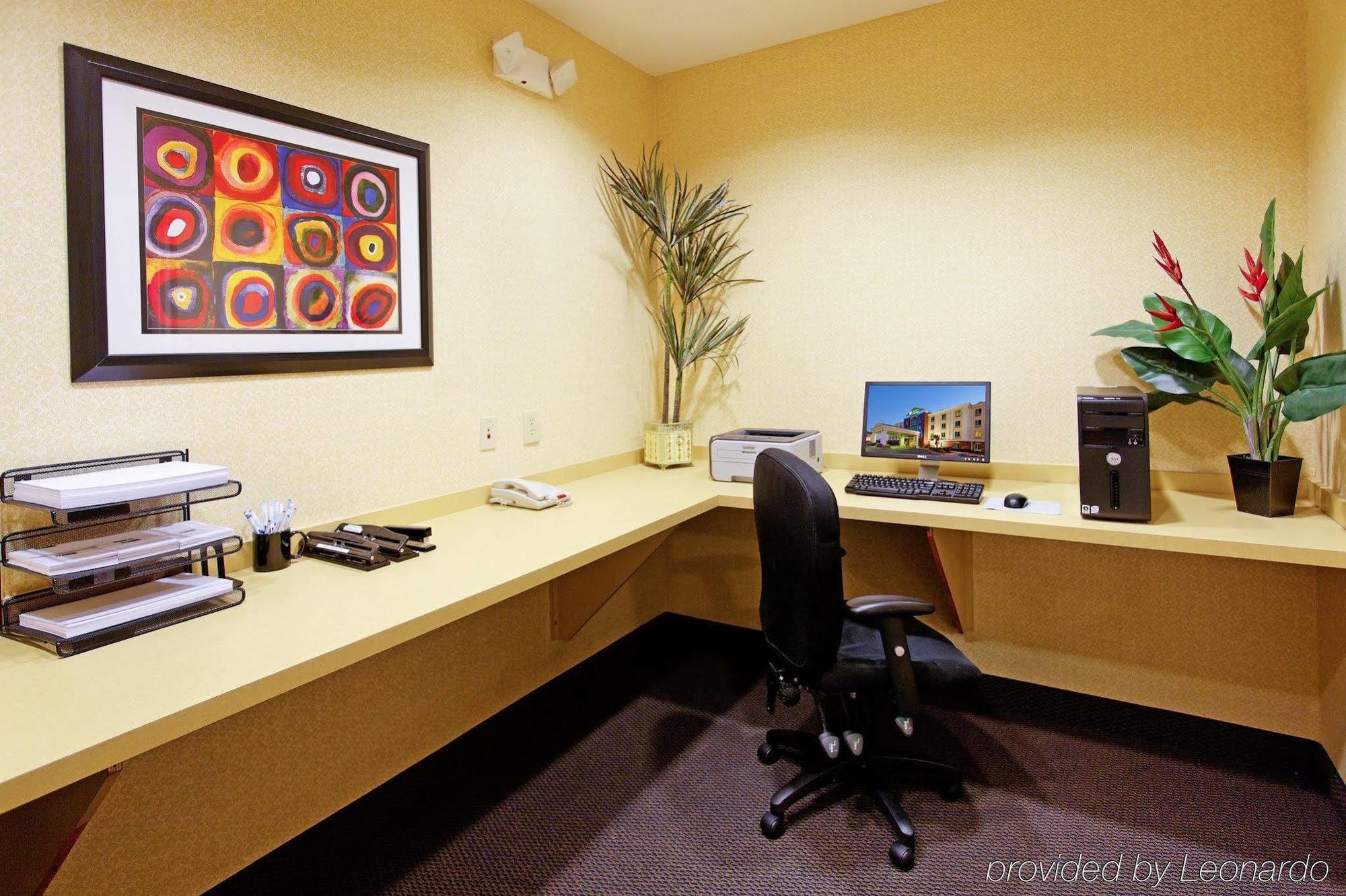 Express & West Sea World Area By Ihg 3* San Antonio