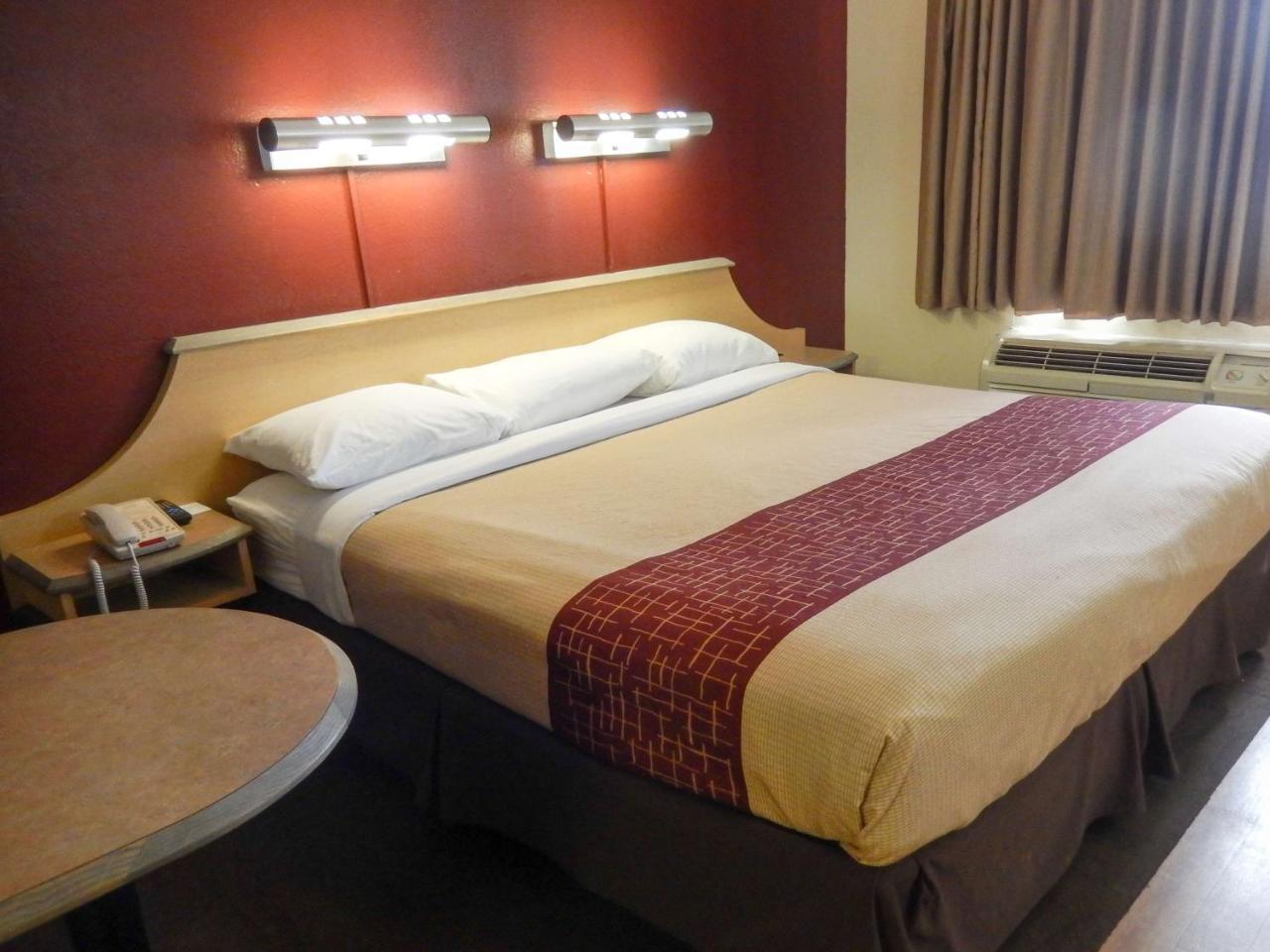 Hotel Travelodge By Wyndham Lackland Afb North