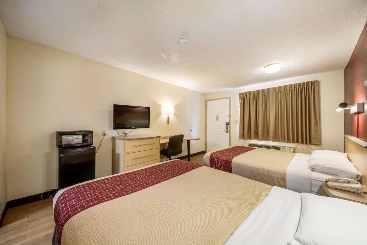 Travelodge By Wyndham Lackland Afb North 3* San Antonio