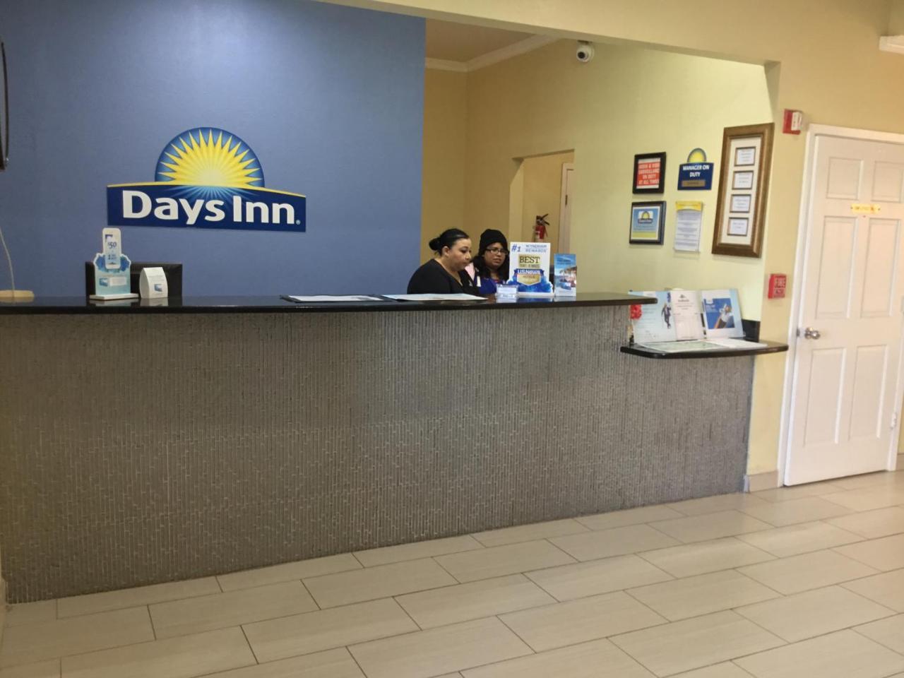 Hotel Days Inn by Wyndham San Antonio Northwest/Seaworld 2*