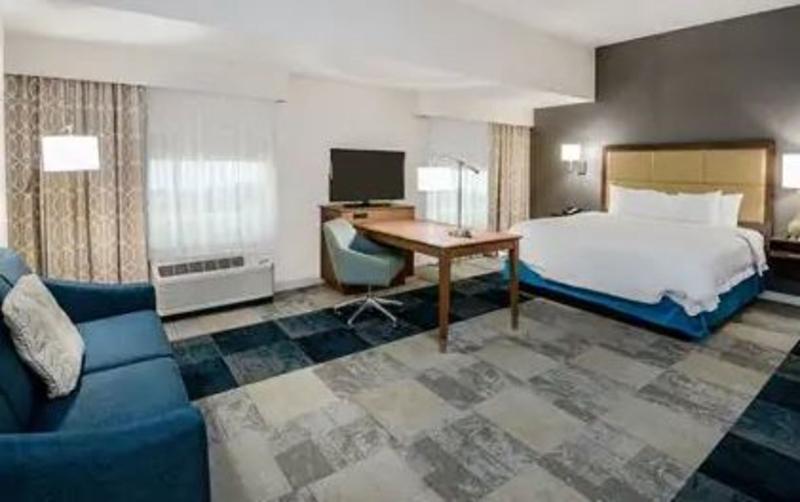 Hotel Hampton & Brooks Base, Tx 3*