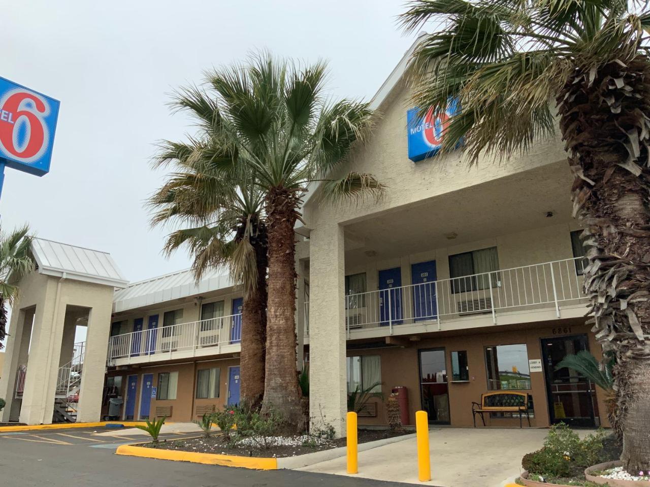 Hotel Travelodge By Wyndham Lackland Afb North