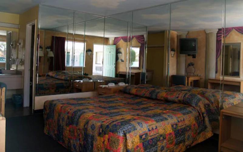Hotel River