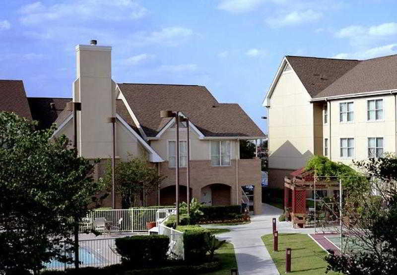 Hotel By Marriott Airport/alamo Heights
