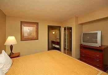 Comfort Near Seaworld 3*
