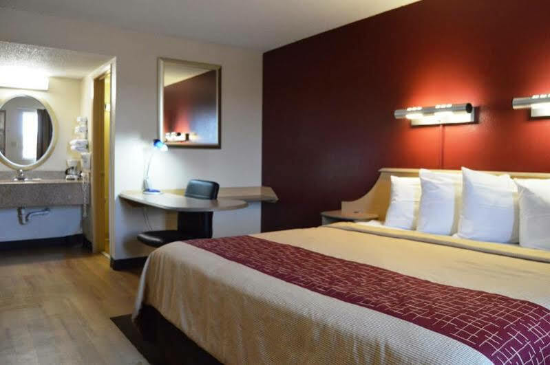 Travelodge By Wyndham Lackland Afb North 3*