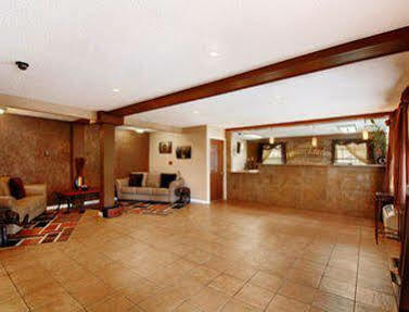 Quality & I-35 Near Frost Bank Center Hotel 2*