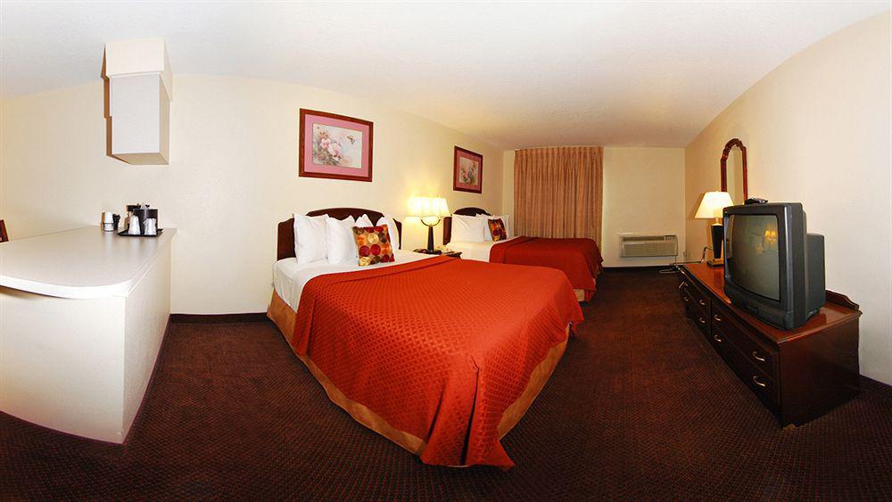 Hotel Surestay Plus By Best Western Fiesta