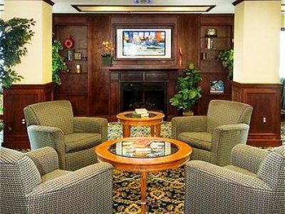 Express & West Sea World Area By Ihg Hotel