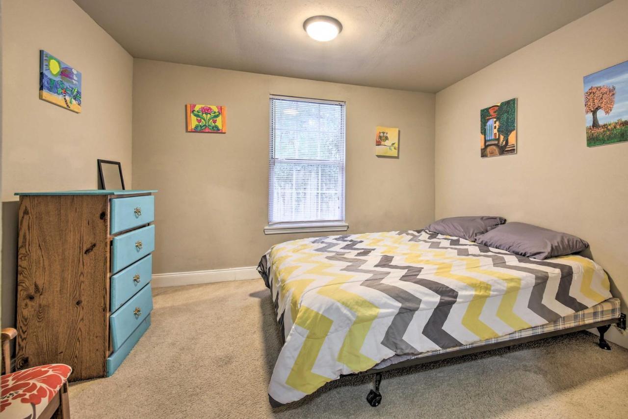 Holiday home With Patio - 3 Mi To River Walk!
