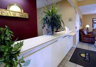 Days Inn by Wyndham San Antonio Northwest/Seaworld 2*