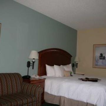 Hotel Hampton Stone Oak 3*