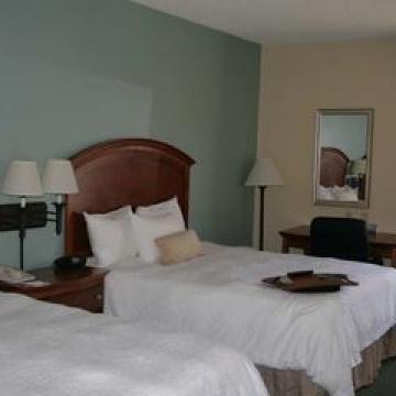 Hampton Stone Oak Hotel 3*