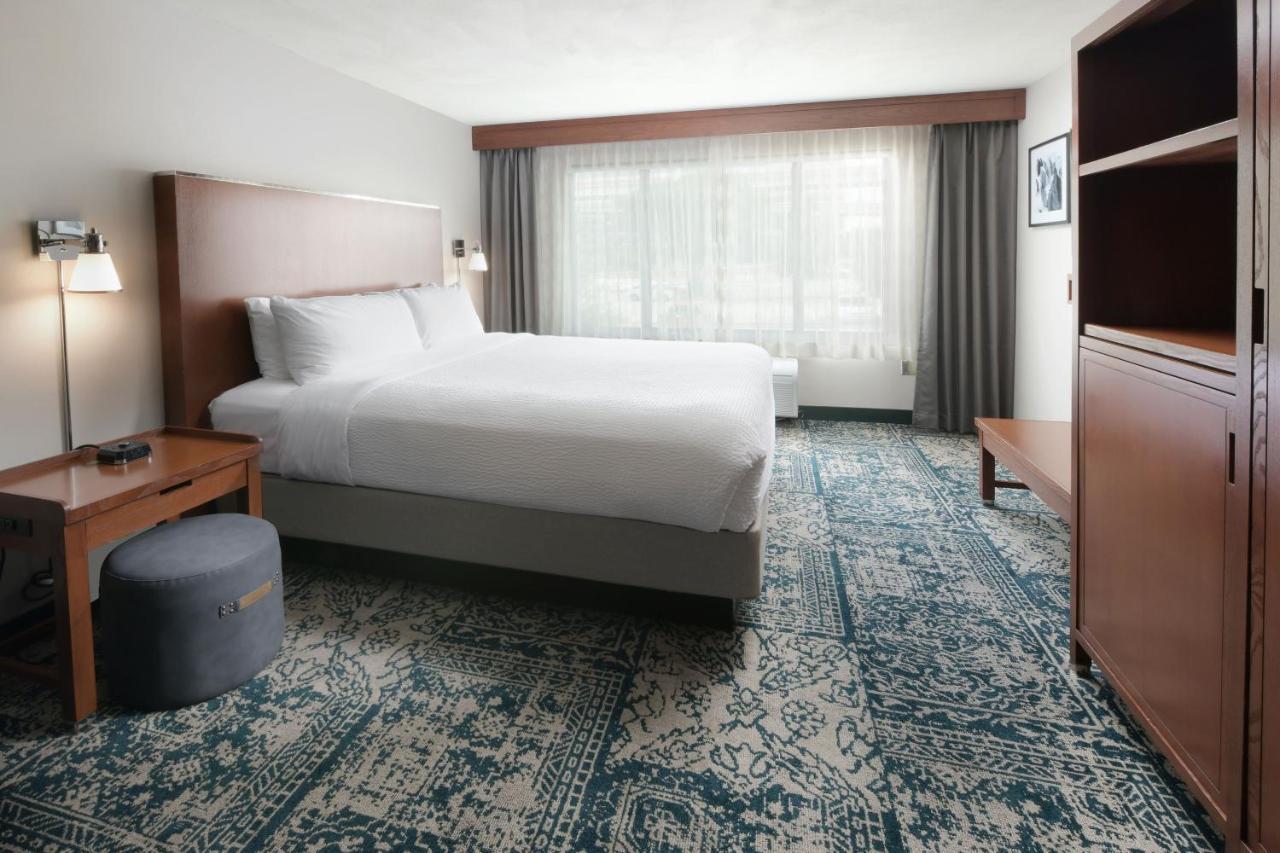 Drury & Airport Hotel San Antonio